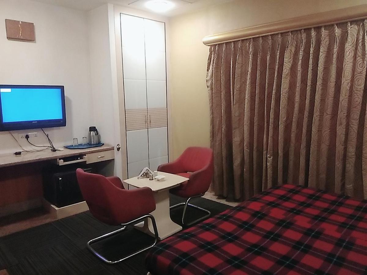 لاكناو Hotel Manoranjan Inn المظهر الخارجي الصورة