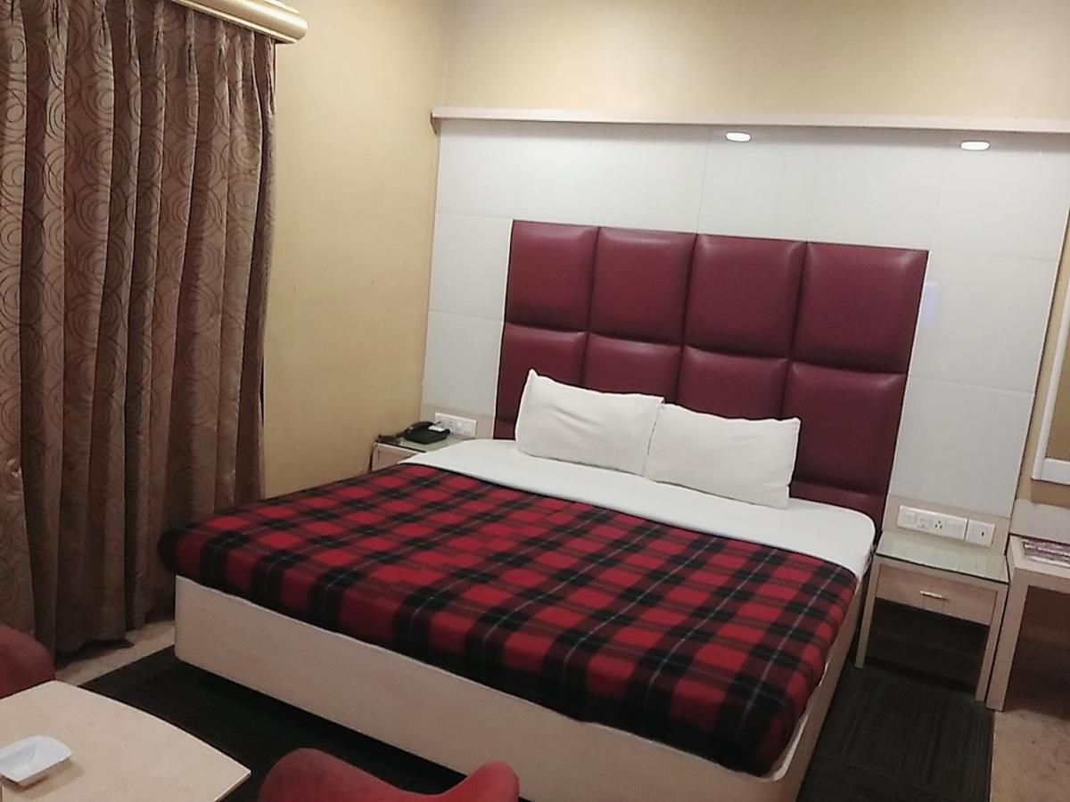 لاكناو Hotel Manoranjan Inn المظهر الخارجي الصورة